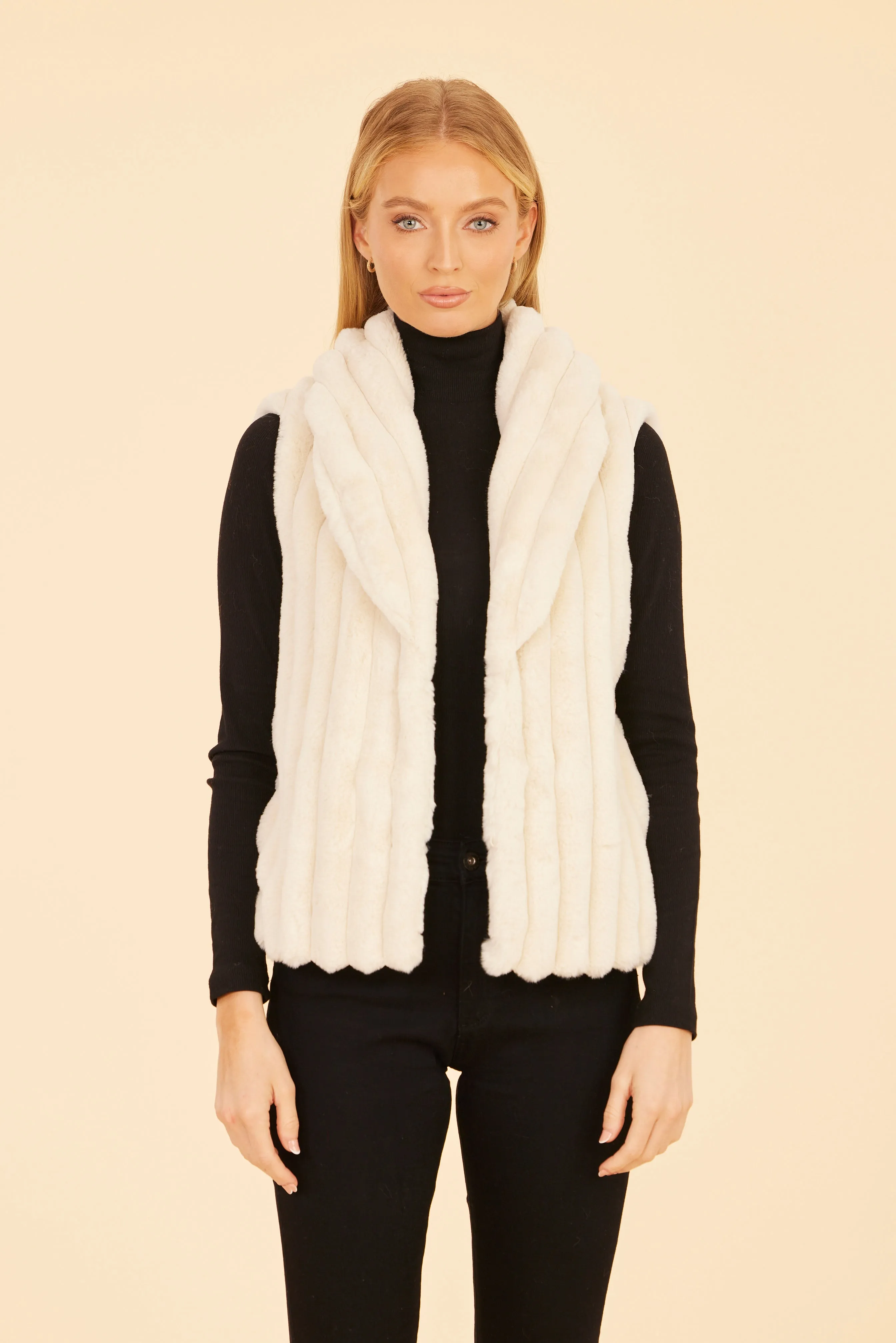 Faux Fur Grooved Vest